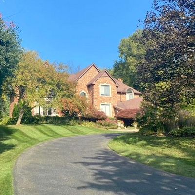 3230 Chestnut Run Dr, Bloomfield Hills, MI 48302