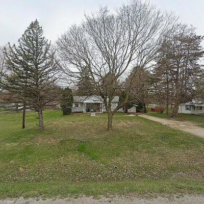 325 N Elms Rd, Flushing, MI 48433