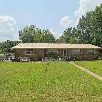 415 Carroll St, Paris, TN 38242