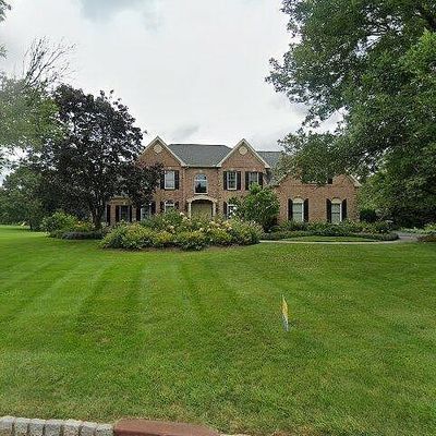 40 Gaitway Dr, Skillman, NJ 08558