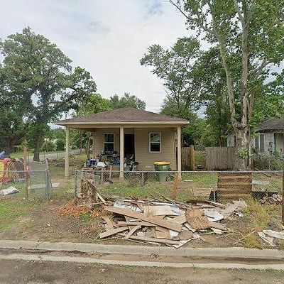 401 E 3 Rd St, Hearne, TX 77859