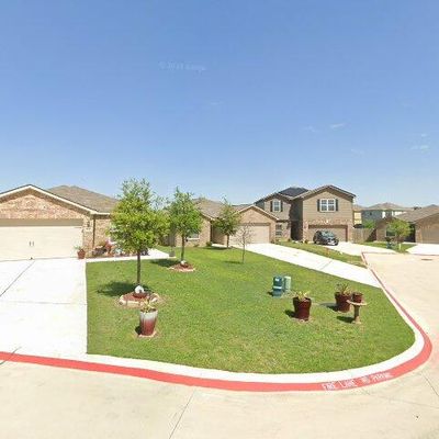 4049 Cressler Ln, Jarrell, TX 76537