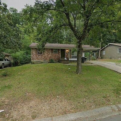 5 Clifton Dr, Little Rock, AR 72209