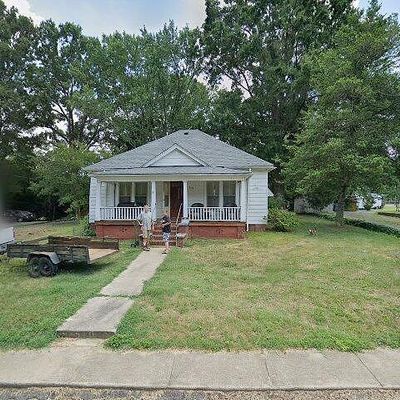 510 Early Ave, Eden, NC 27288