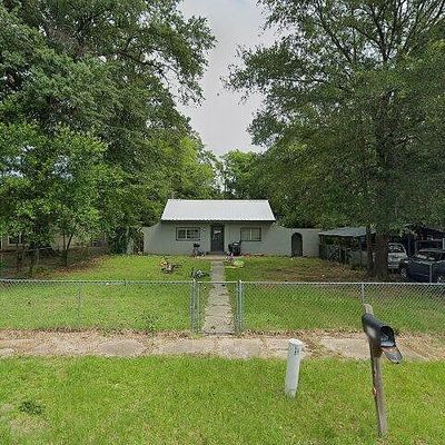 513 E 4th St, Mt Pleasant, TX 75455