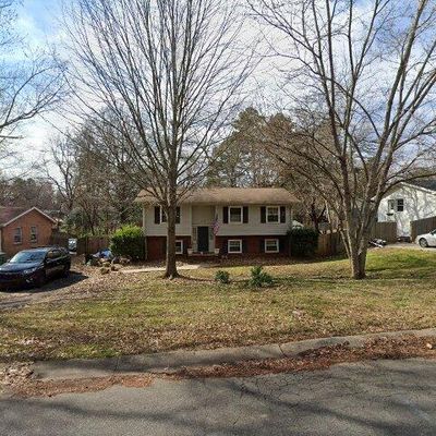 4512 Gainesborough Rd, Charlotte, NC 28205