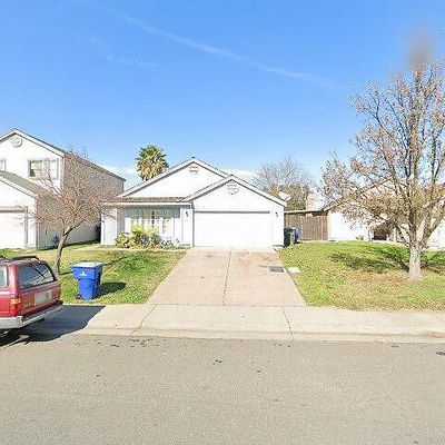 4837 N Laguna Dr, Sacramento, CA 95823