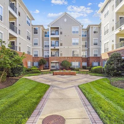 4862 Eisenhower Ave, Alexandria, VA 22304