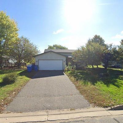 581 Joes Lake Rd Se, Cambridge, MN 55008