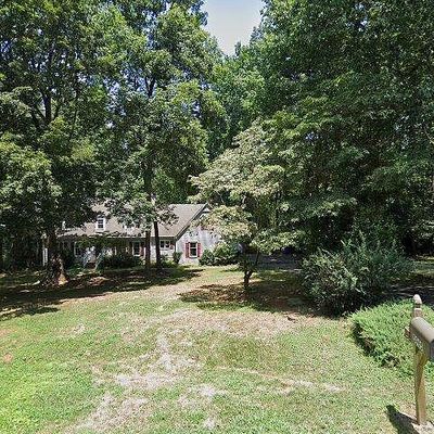 5965 Woodfield Dr, Kernersville, NC 27284