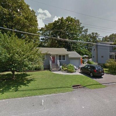 604 Myrtle Ave, West Islip, NY 11795