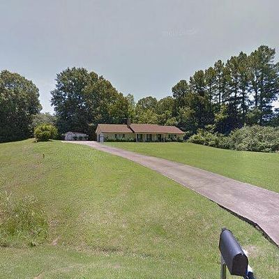 627 Pamela Dr, Senatobia, MS 38668