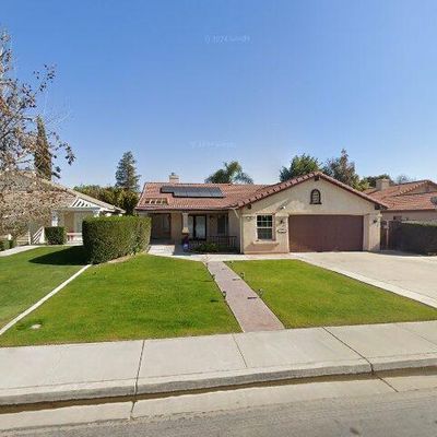 5408 Silvergate St, Bakersfield, CA 93313