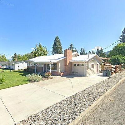 702 F Ave, La Grande, OR 97850