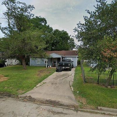 7338 Guadalcanal Rd, Houston, TX 77033