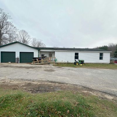 7421 Walker St, Benzonia, MI 49616