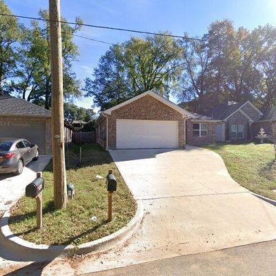 641 Hays Ave, Mount Pleasant, TX 75455