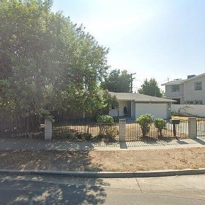 6415 Charlesworth Ave, North Hollywood, CA 91606