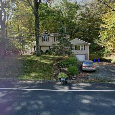 66 Brookside Rd, Randolph, NJ 07869