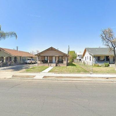 661 N Elmwood Ave, Lindsay, CA 93247