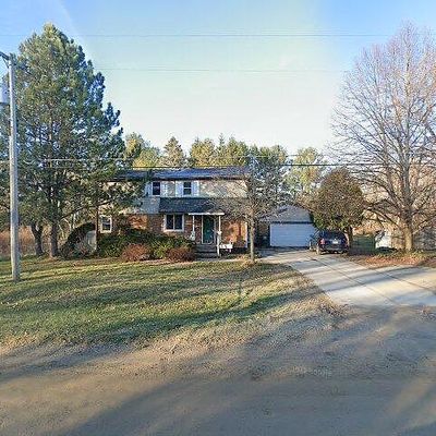 67 Gray Rd, Lapeer, MI 48446