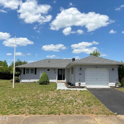 82 Barbados Drive, Toms River, NJ 08757