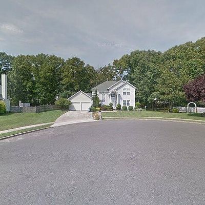 10 Phebe Ct, Sicklerville, NJ 08081