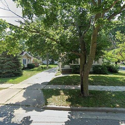 1003 Beechwood Ave, Waukesha, WI 53186