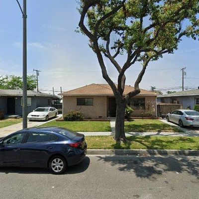 1015 S Castlegate Ave, Compton, CA 90221