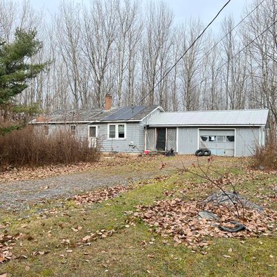 76 Pirate Ln, Fairfield, ME 04937