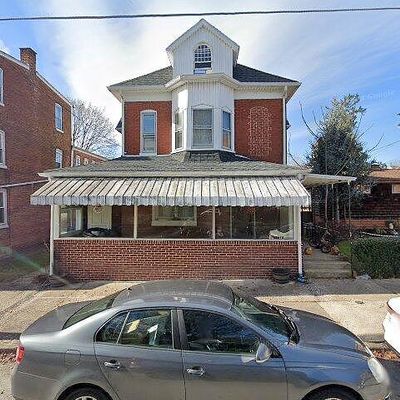 76 N Water St, Spring Grove, PA 17362