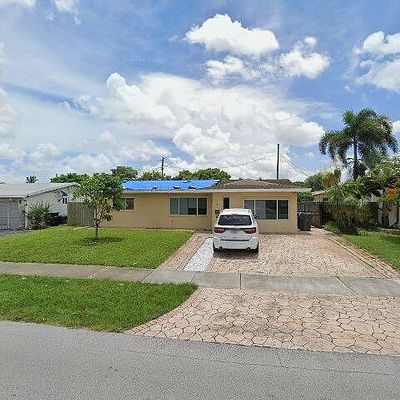 7608 Nw 13 Th St, Pembroke Pines, FL 33024