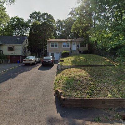 78 Wood Ave, Iselin, NJ 08830