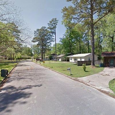 800 Willow Dr, Columbia, MS 39429