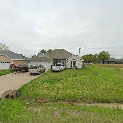 802 Harbor Point Rd, Mabank, TX 75156