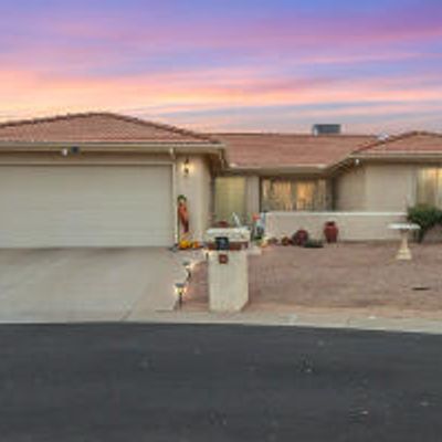 10723 E Navajo Pl, Sun Lakes, AZ 85248