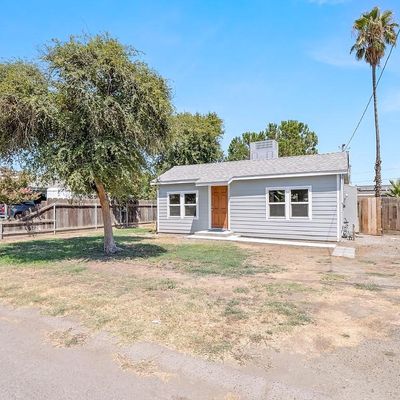 10735 Jackson St, Armona, CA 93202