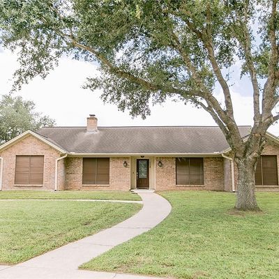 108 Woodglenn Dr, Victoria, TX 77904