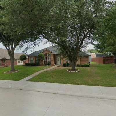 109 Indian Hills Dr, Waxahachie, TX 75165