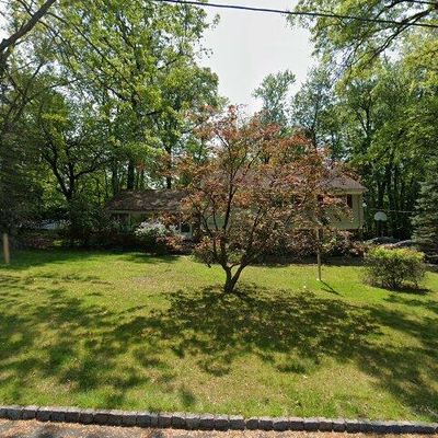 11 Brookwood Dr, West Caldwell, NJ 07006