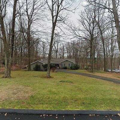 11 Jarrod Dr, Danbury, CT 06811