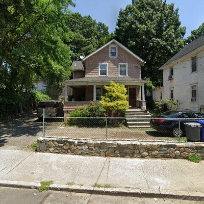 11 Lexington Ave, Norwalk, CT 06854