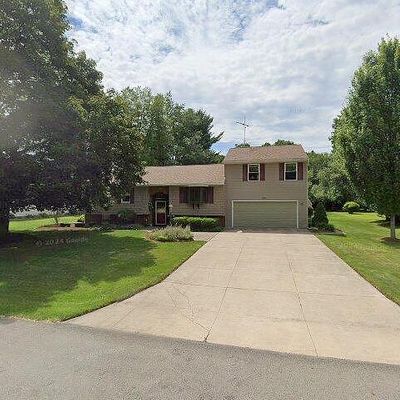 110 Valleyview Dr, Edinboro, PA 16412