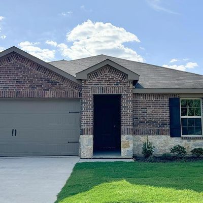 1105 River Oaks Lane, Chandler, TX 75758