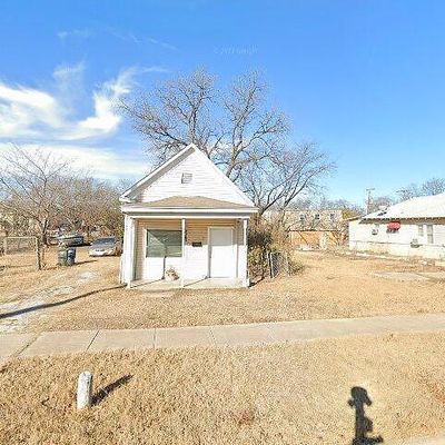 1107 E Annie St, Fort Worth, TX 76104