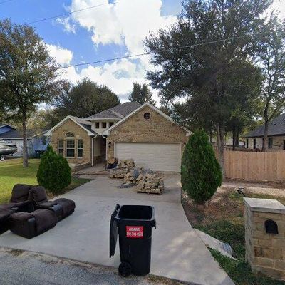 111 W Maunalua Dr, Bastrop, TX 78602