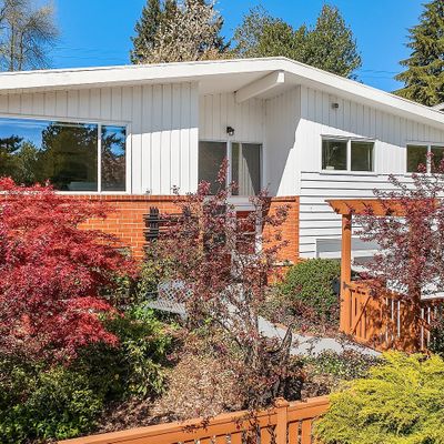 11103 34 Th Pl Sw, Seattle, WA 98146