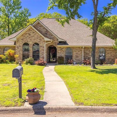 1112 Whitehall Ln, Greenville, TX 75402