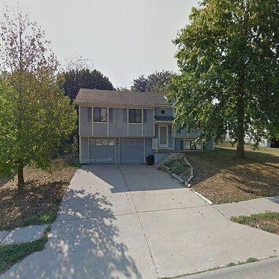 1116 Ne Pierce Pl, Lees Summit, MO 64086