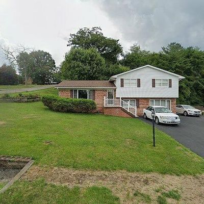 1138 Cresswood Dr, Richlands, VA 24641